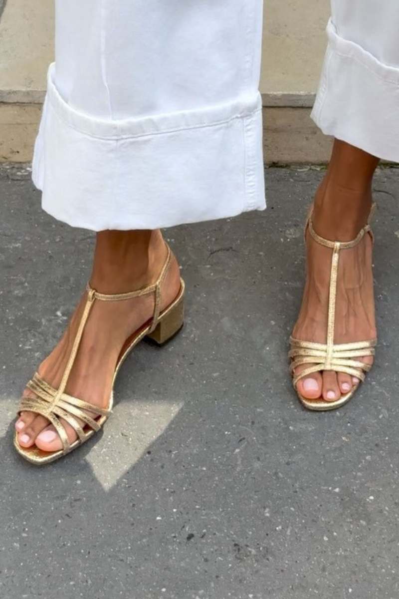Allegra | Arany Napi Elegancia Szandál